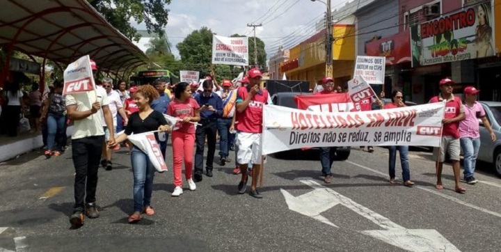 Greve de garçons em Teresina