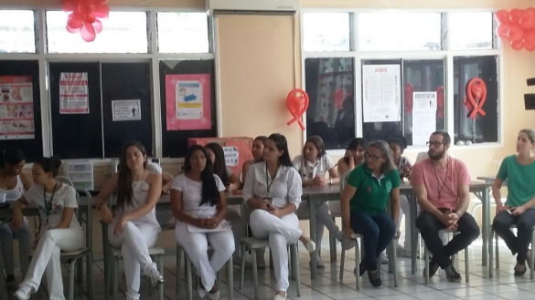 Maternidade Evangelina Rosa se mobiliza contra a Aids