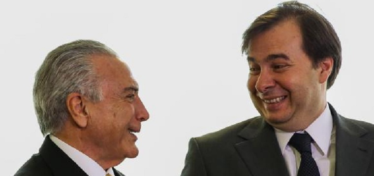 O presidente  da  Câmara  dos  Deputados,  Rodrigo  Maia, com o  presidente Michel  Temer