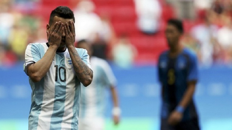 Argentina eliminada na fase de grupos