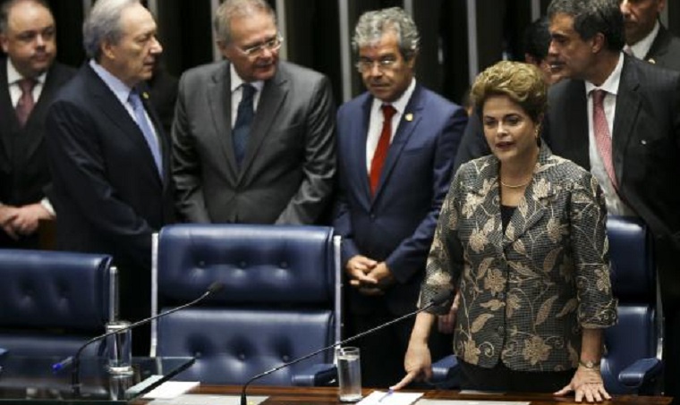 Dilma Rousseff no plenário do Senado Federal