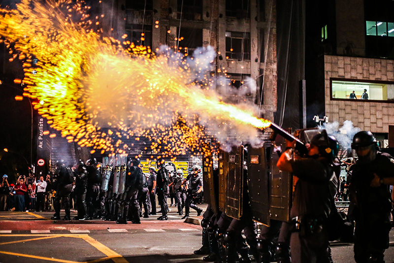 Manifestação contra o governo interino de Michel Temer, na avenida Paulista.
