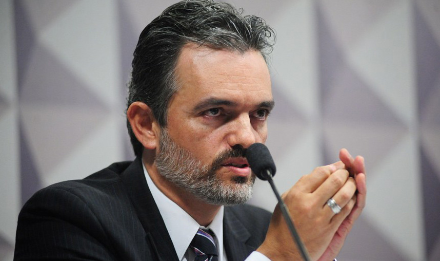 O procurador do TCU, Júlio Marcelo de Oliveira, é o primeiro a depor