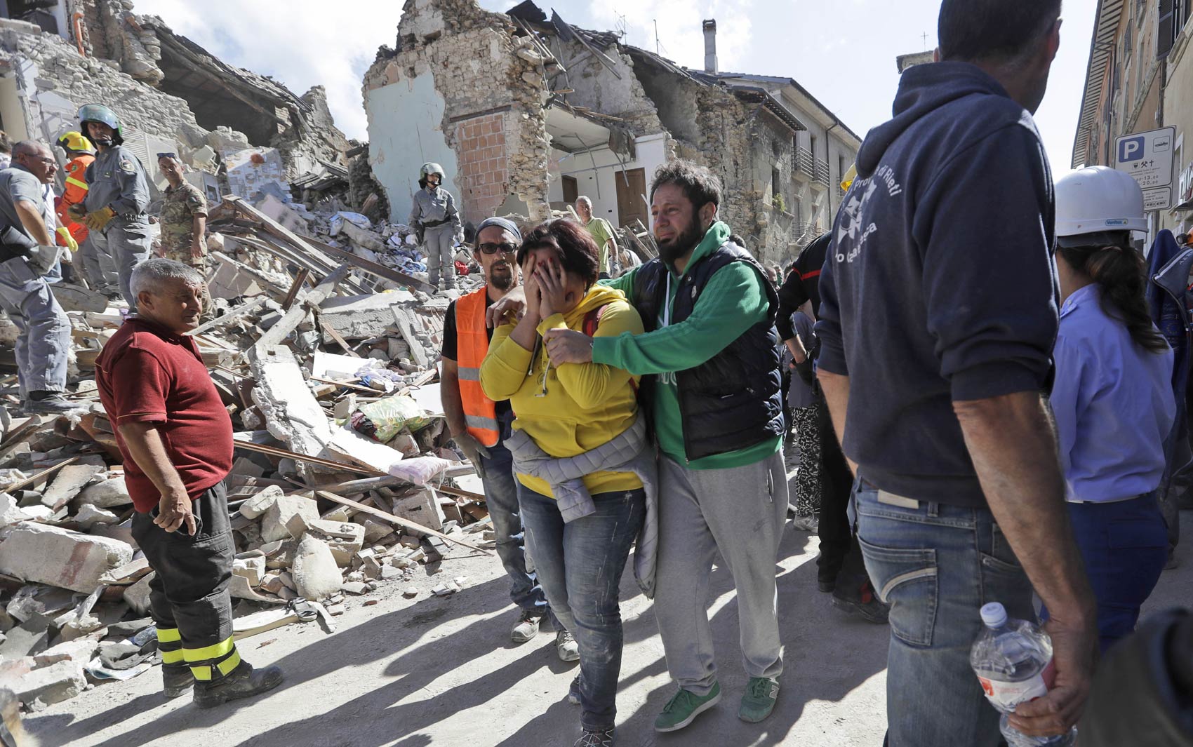 Sobe para 38 total de mortos em terremoto na Itália