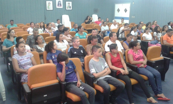 Atletas e familiares participaram da reunião