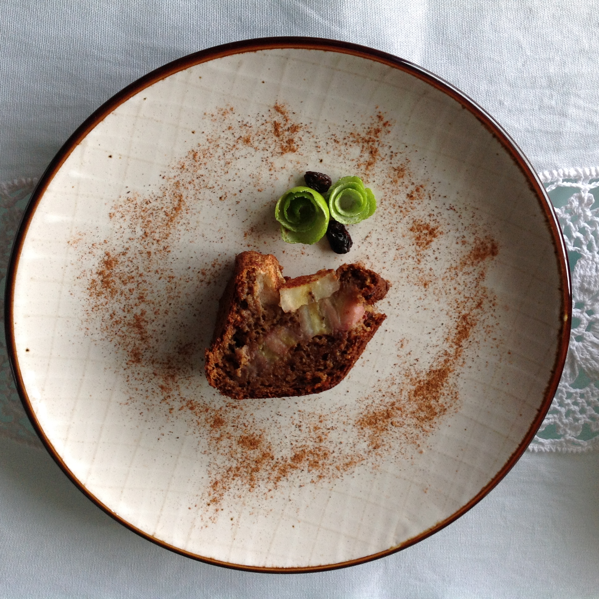 Bolo de Bananas, Maçãs e Passas