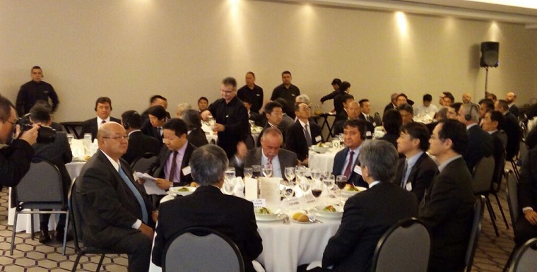 Governador do Piauí,  Wellington Dias, com empresários do Japão