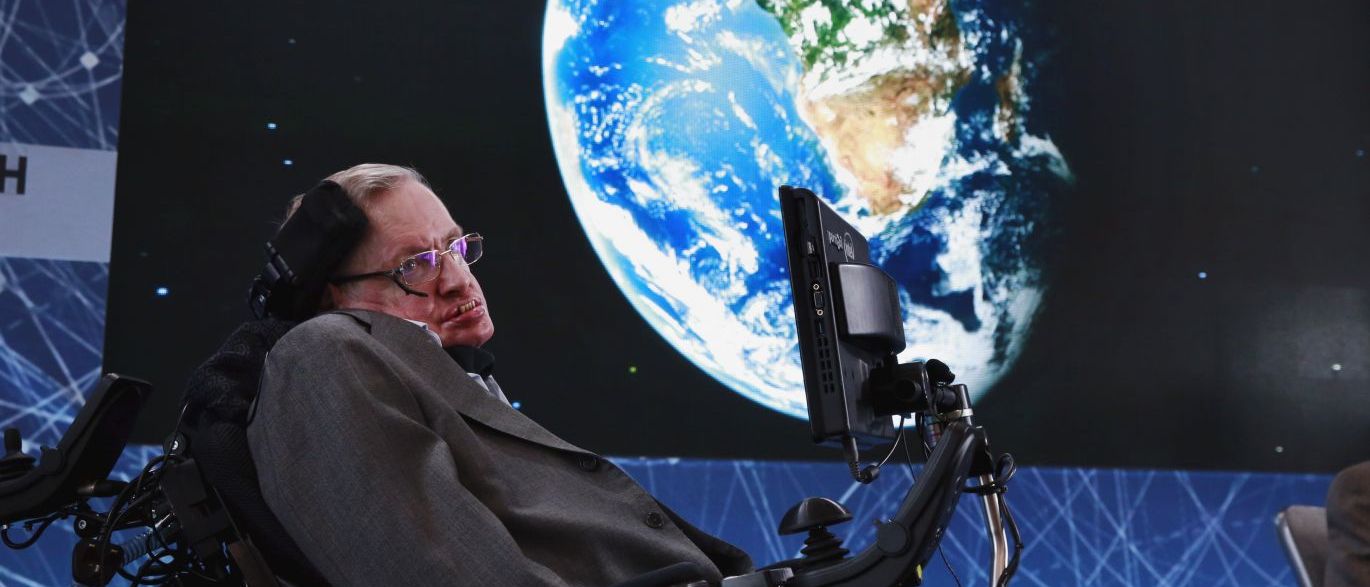 o britânico Stephen Hawking