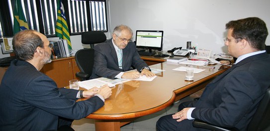Reunião entre Tribunal Regional Eleitoral e Procuradoria da Fazenda Nacional visa agilizar a tramitação de cobranças de multas eleitorais