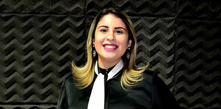 Defensora Alynne Patrício de Almeida Santos