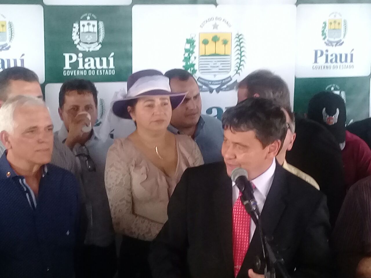 Governador do Piauí,  Wellington Dias, inaugurou o elevado