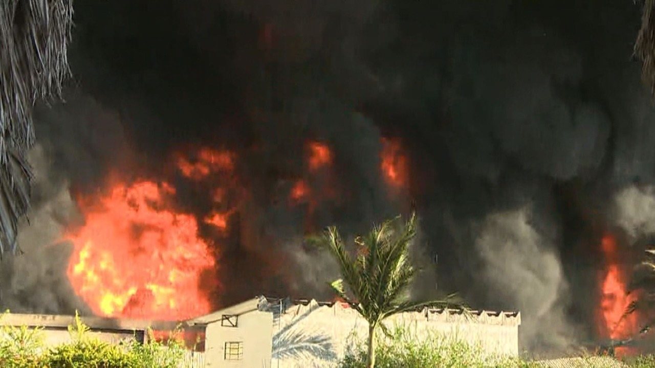 Incêndio de grandes proporções destrói empresa em Sumaré