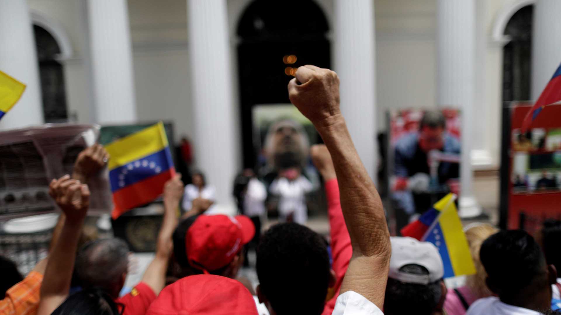 Venezuela elege hoje governadores de 23 estados