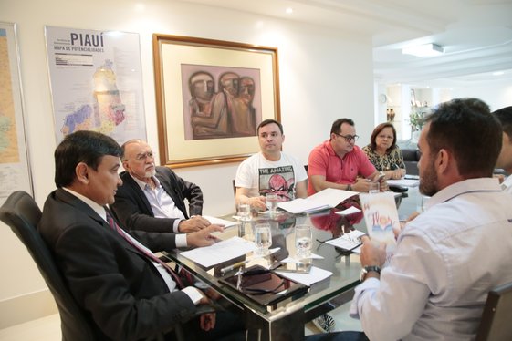 Governador trata das comemorações dos 300 anos de Oeiras com o prefeito do município