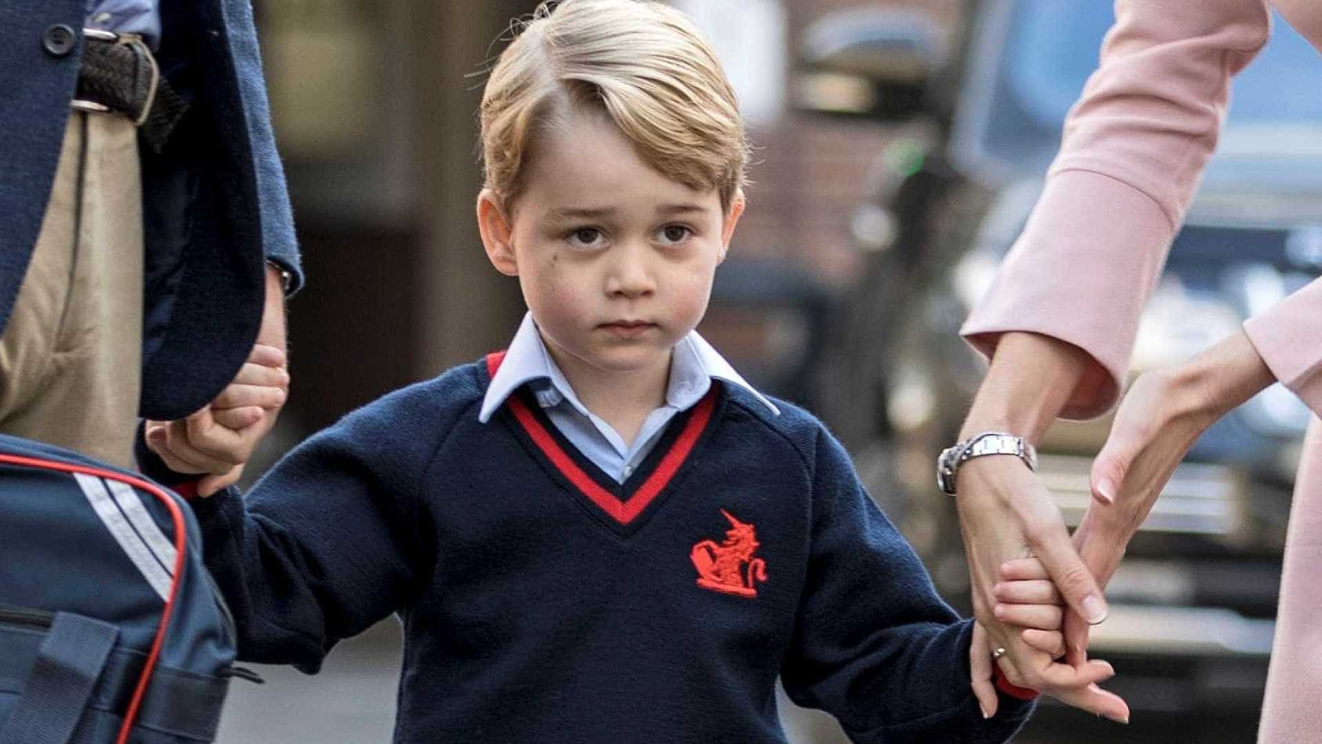 Príncipe George, de 4 anos