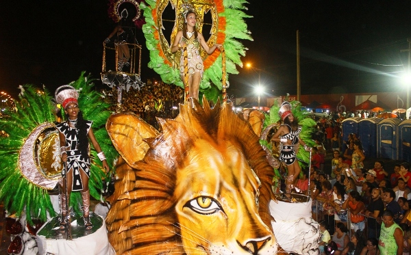 Carnaval de rua em Parnaíba