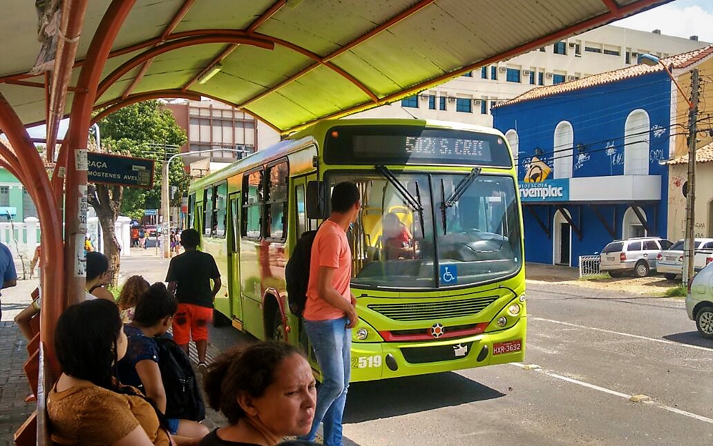 Como chegar até Caiobá Fm em Cristo Rei de Ônibus?