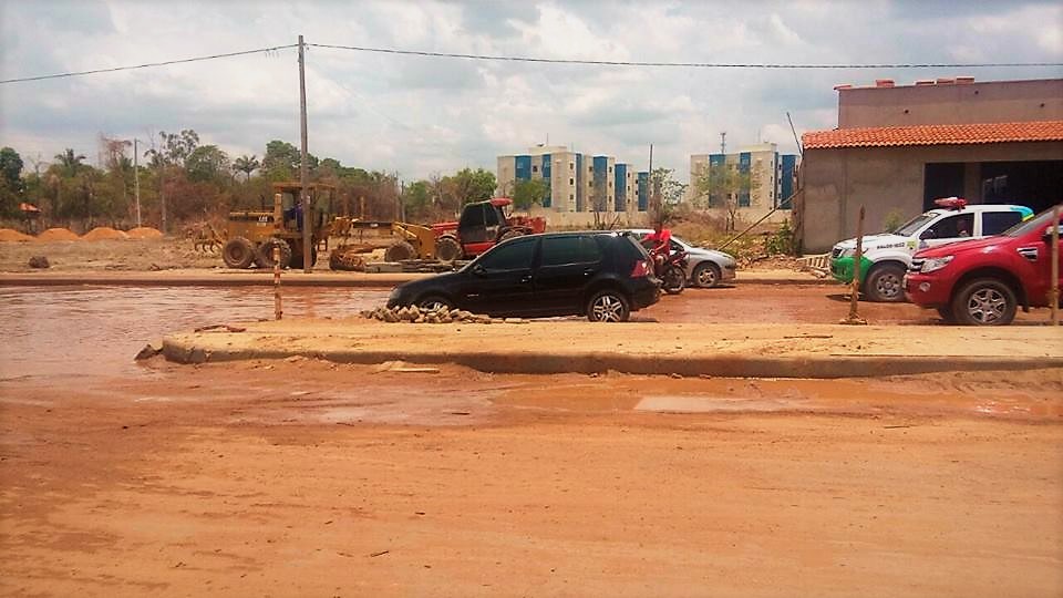 Obra da avenida Poty Velho causa transtornos à população