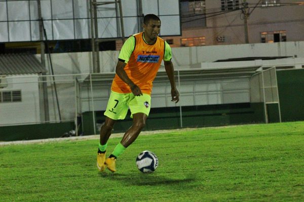 River treinou no estádio Adauto Moraes, em Juazeiro