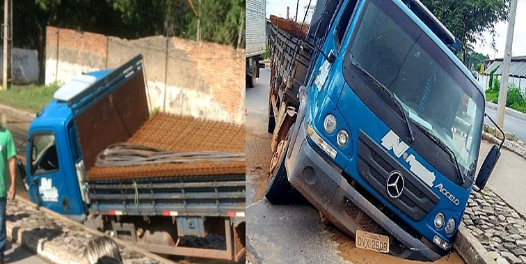 Caminhão da Ferronorte cai em buraco na avenida Henry Wall de Carvalho