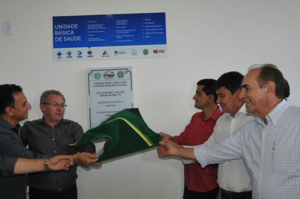 Inauguração da Unidade Básica de Saúde de Floresta do Piauí e visita à praça