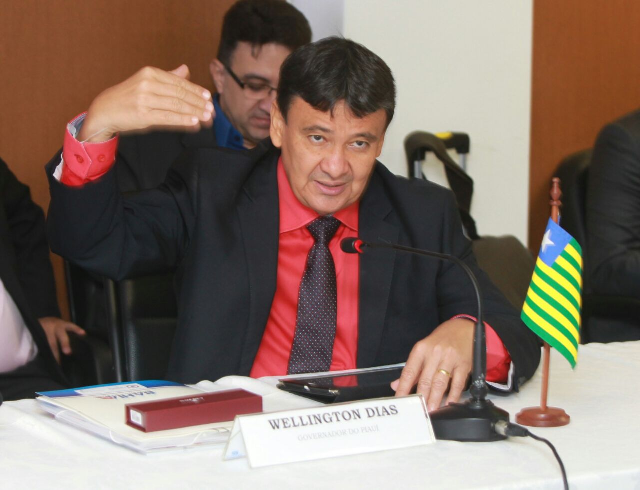 Governador do Piauí, Wellington Dias, comerou o resultado do leião da ANP