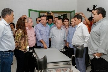 Governador visita hospital José Vieira Gomes