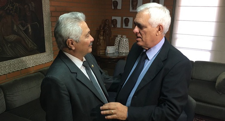Senador Elmano Ferrer com o presidente Themístocles Filho