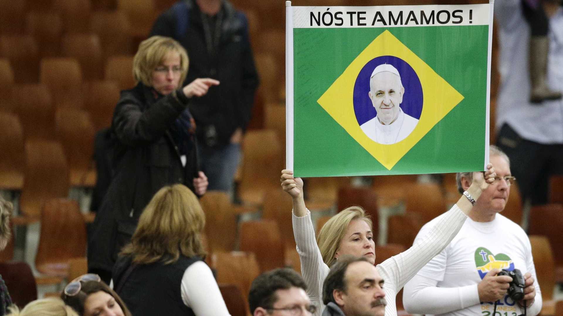 Brasileiros manifestam sentimento de amor ao Papa Francisco