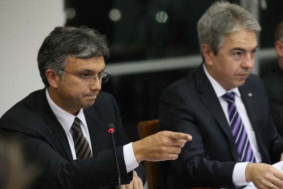 Ministro Esteves Colnago, e o secretário de Orçamento Federal, George Soares, detalham a proposta orçamentária para 2018