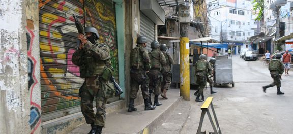 Polícia do Exército na Favela da Rocinha