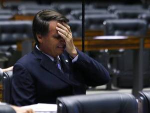 Jair Bolsonaro foge dos debates