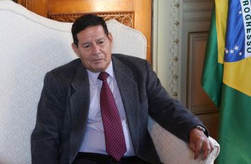 General Mourão prometeu combater a corrupção e ajudar na economia de gastos