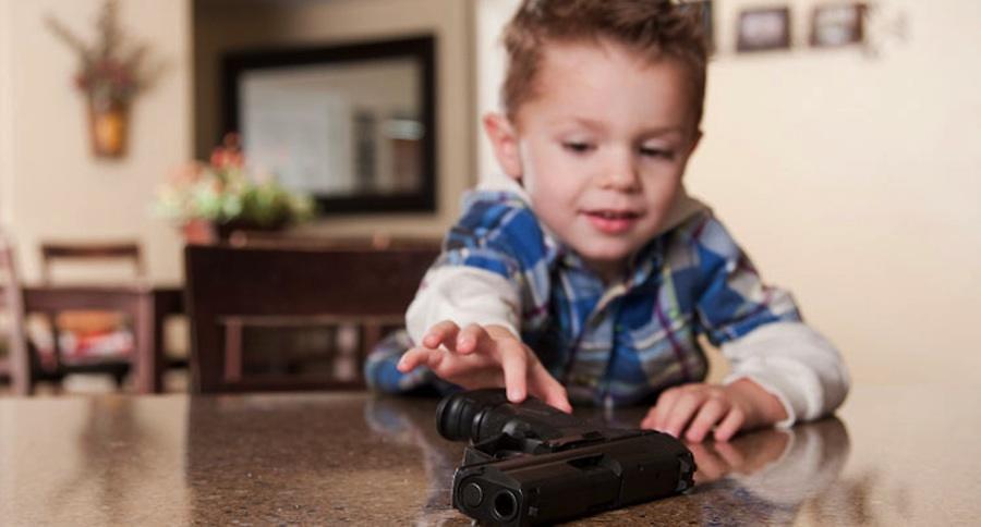 ter arma em casa é um risco para as crianças