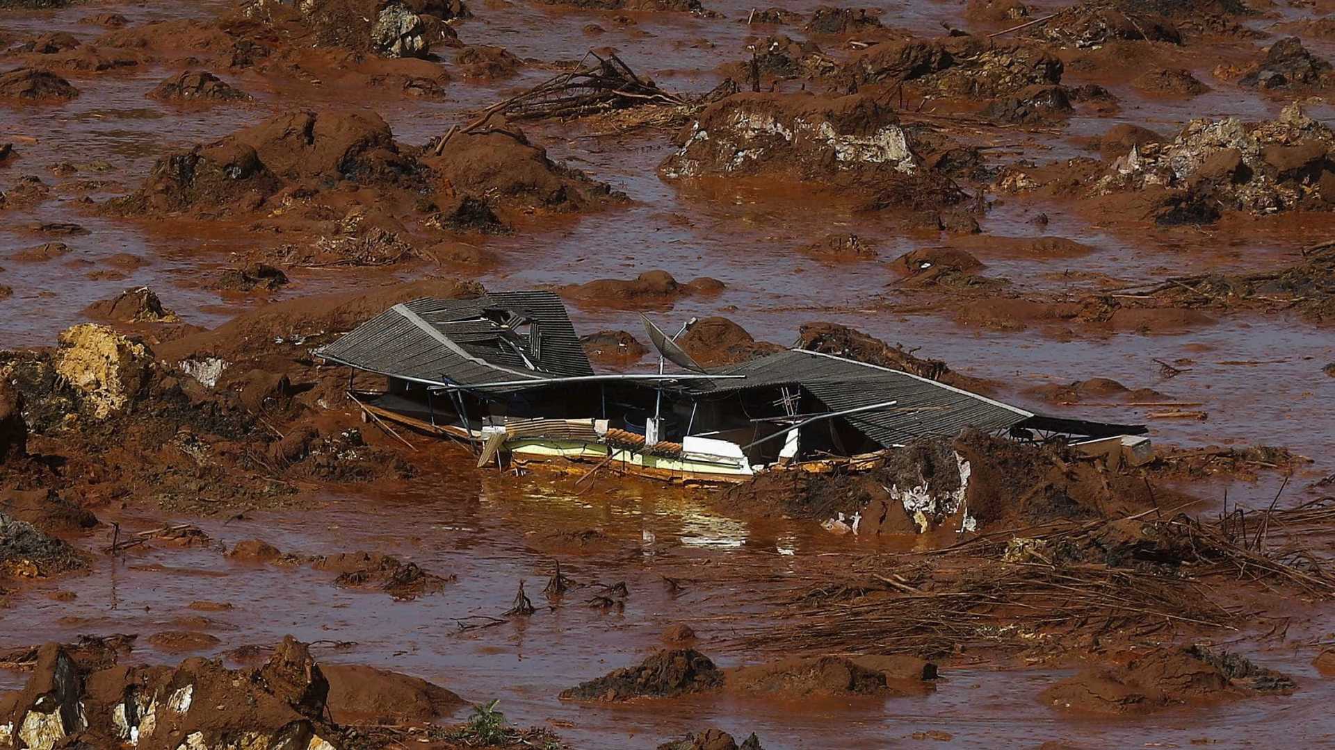 Desastre ambiental em Mariana.