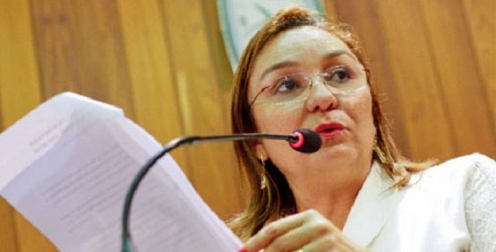 Deputada estadual Flora Izabel (PT)