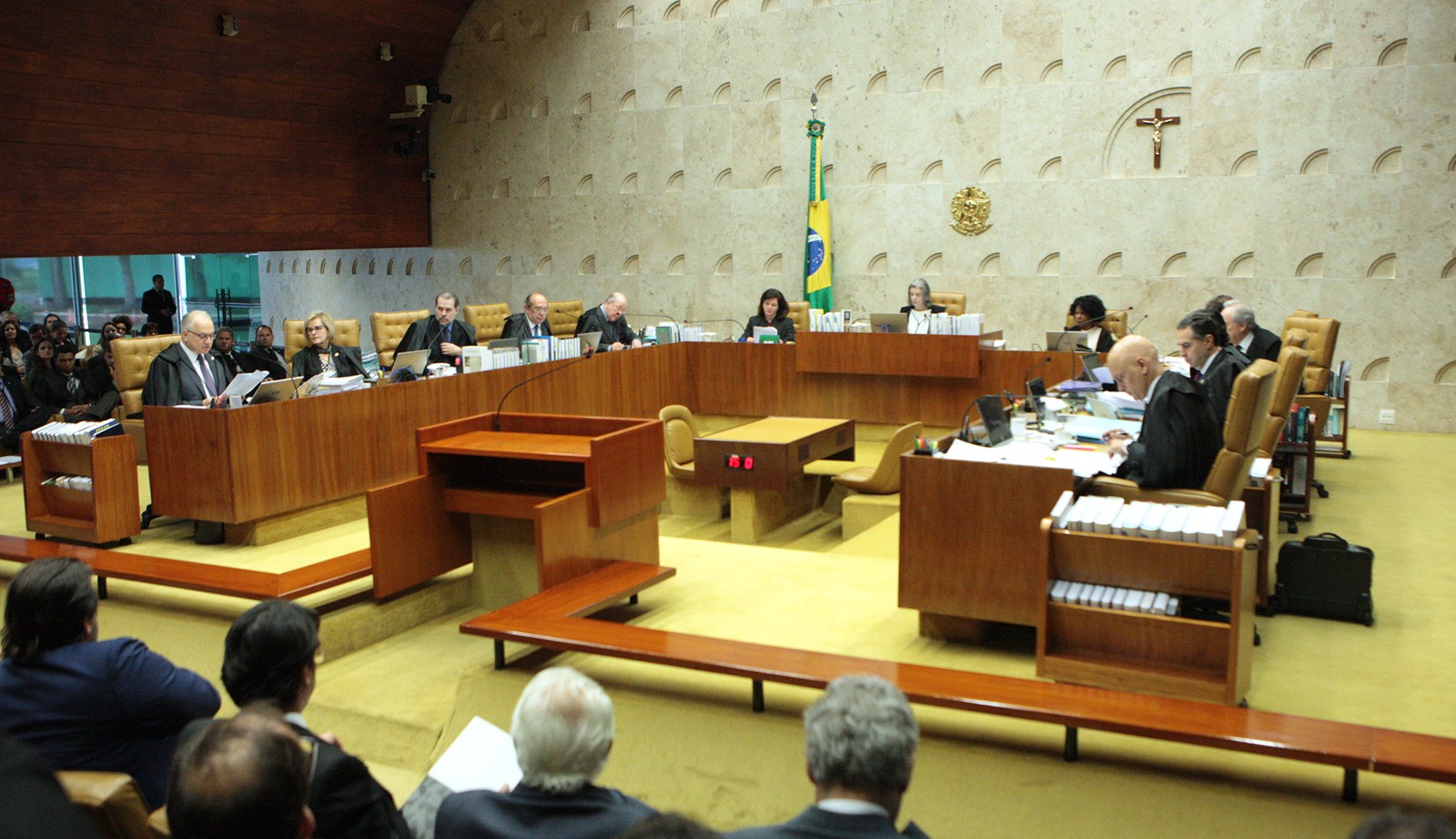 Ministros julgam habeas corpus preventivo da defesa do ex-presidente Lula