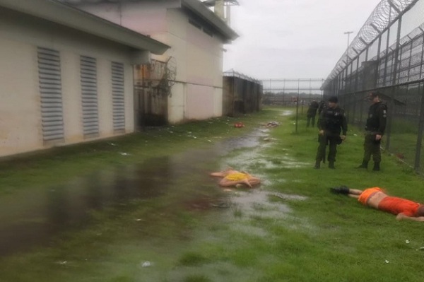 Mortos no Complexo Penitenciário de Santa Izabel, em Belém (PA)