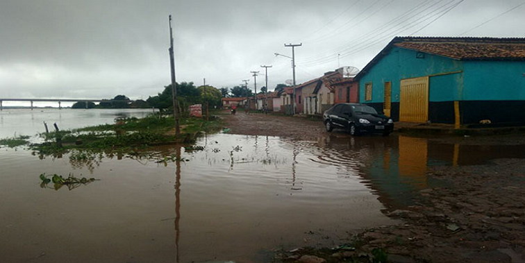 O nível da água chegou a 5,76 metros em Luzilândia