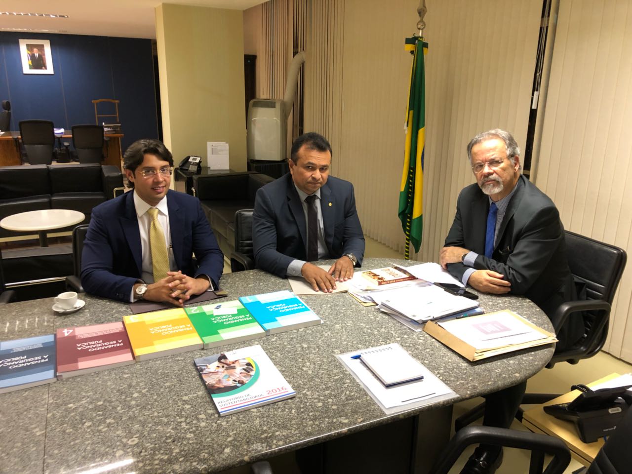 Deputado federal Fábio Abreu com o ministro da Justiça, Raul Jungmann