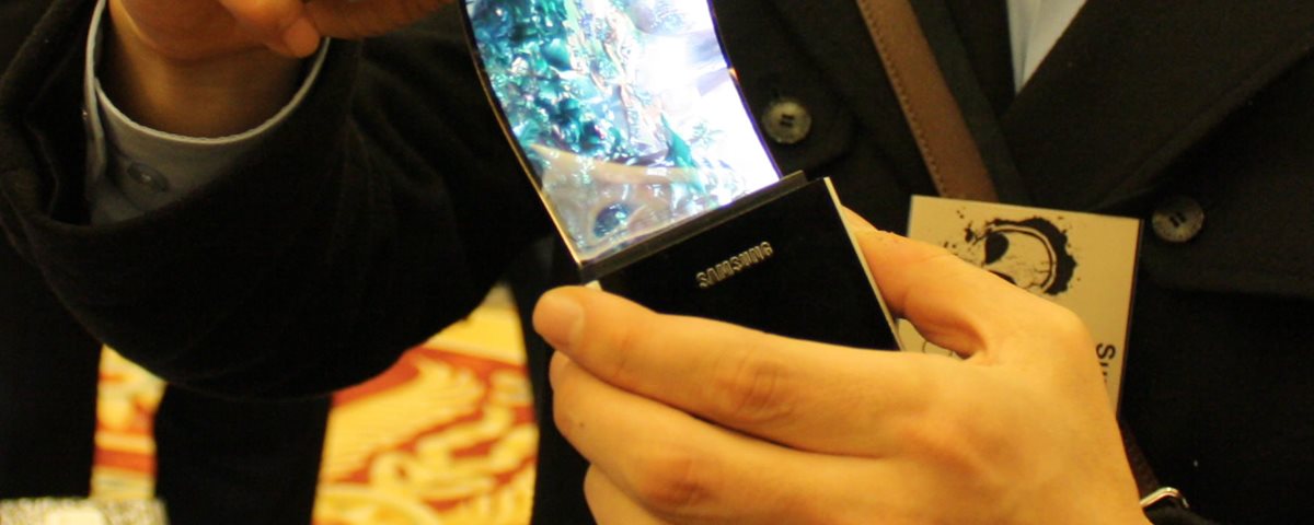 Samsung pode colocar uma segunda tela para selfies