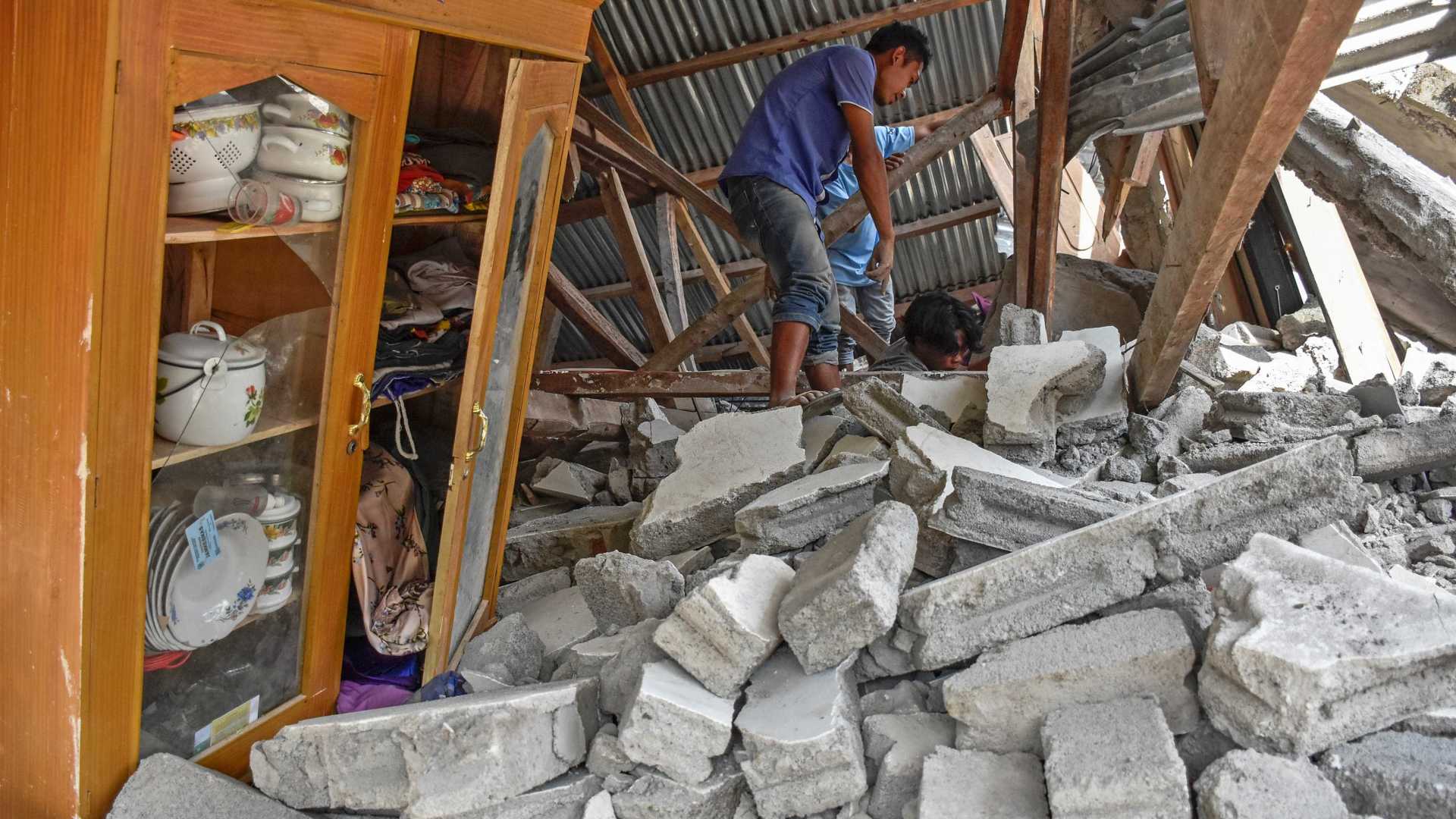 Terremoto na Indonésia