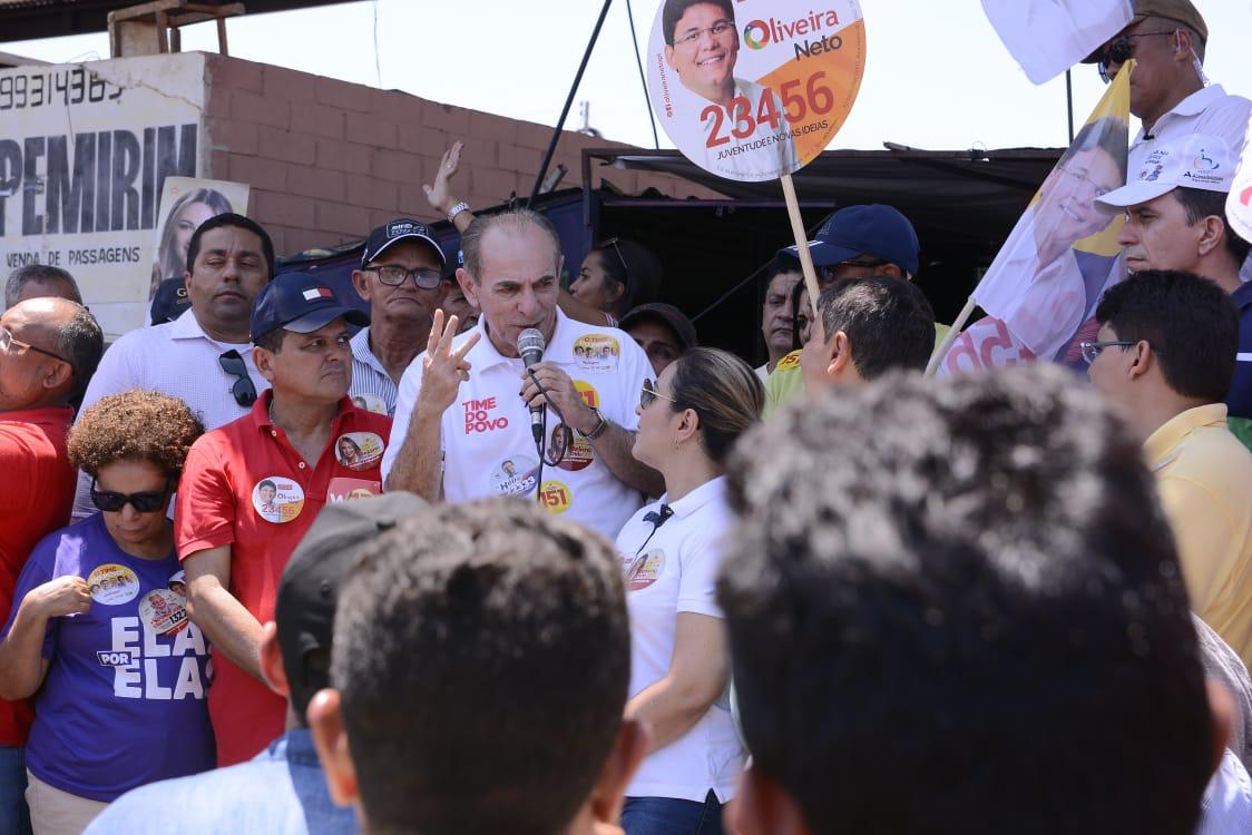 Marcelo Castro em campanha pelo interior do Piauí