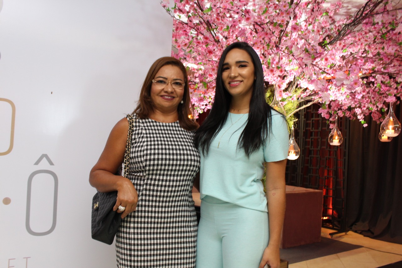 Empresária Lúcia Sousa e a filha, Patrícia Sousa