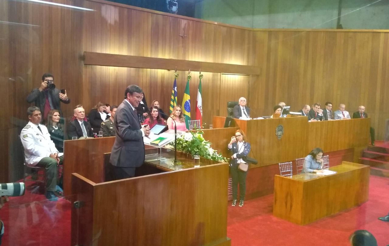 Governador do Piauí, Wellington Dias, discursa na Assembleia Legislativa