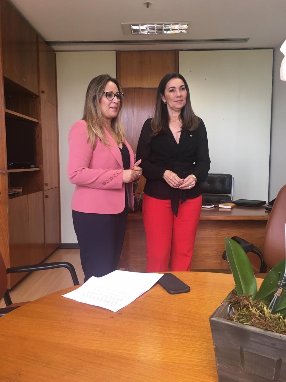 Deputadas Rejane Dias e Margarete Coelho