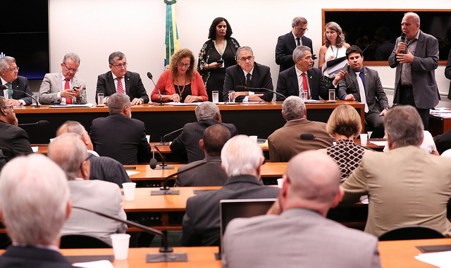 Liderança da Minoria se reuniu nesta quarta-feira (13) para organizar uma resistência às propostas apresentadas por Bolsonaro