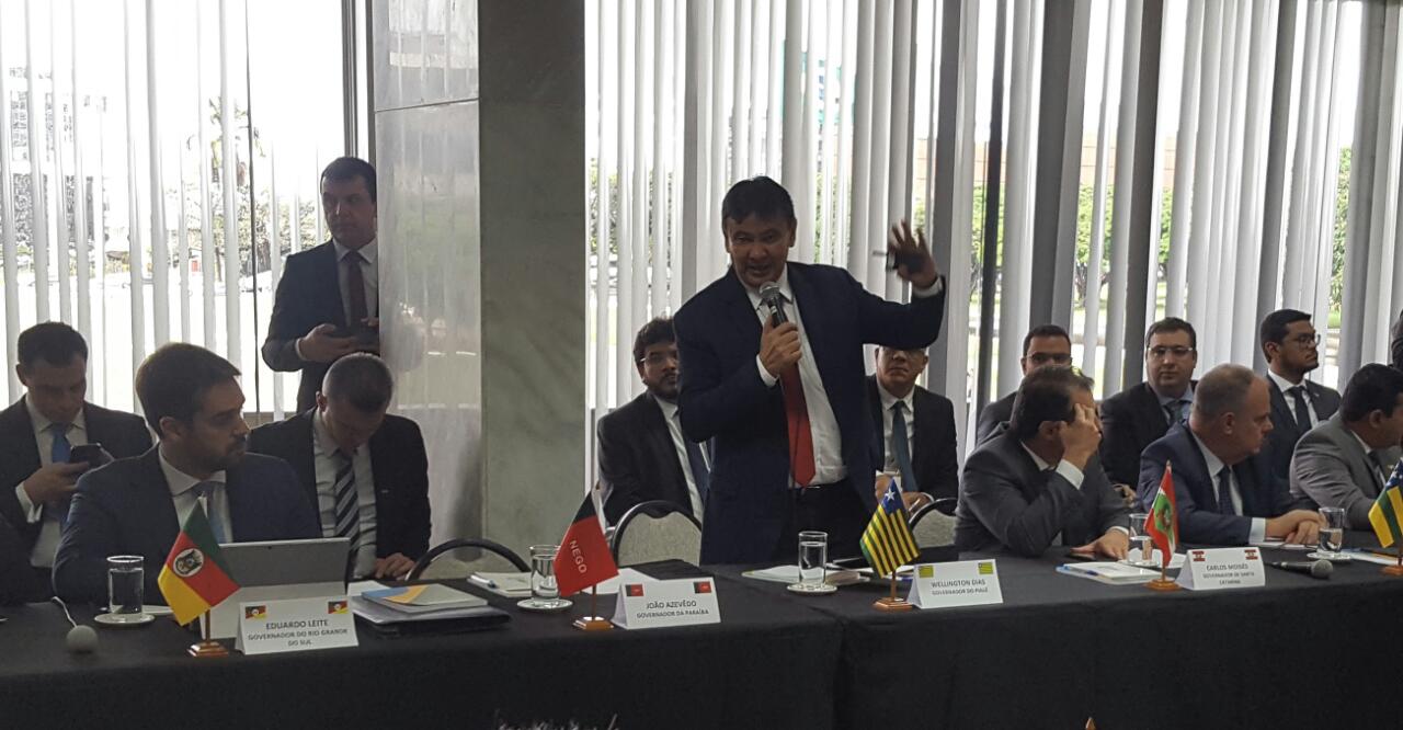 Wellington Dias fala durante o Fórum de Governadores em Brasília