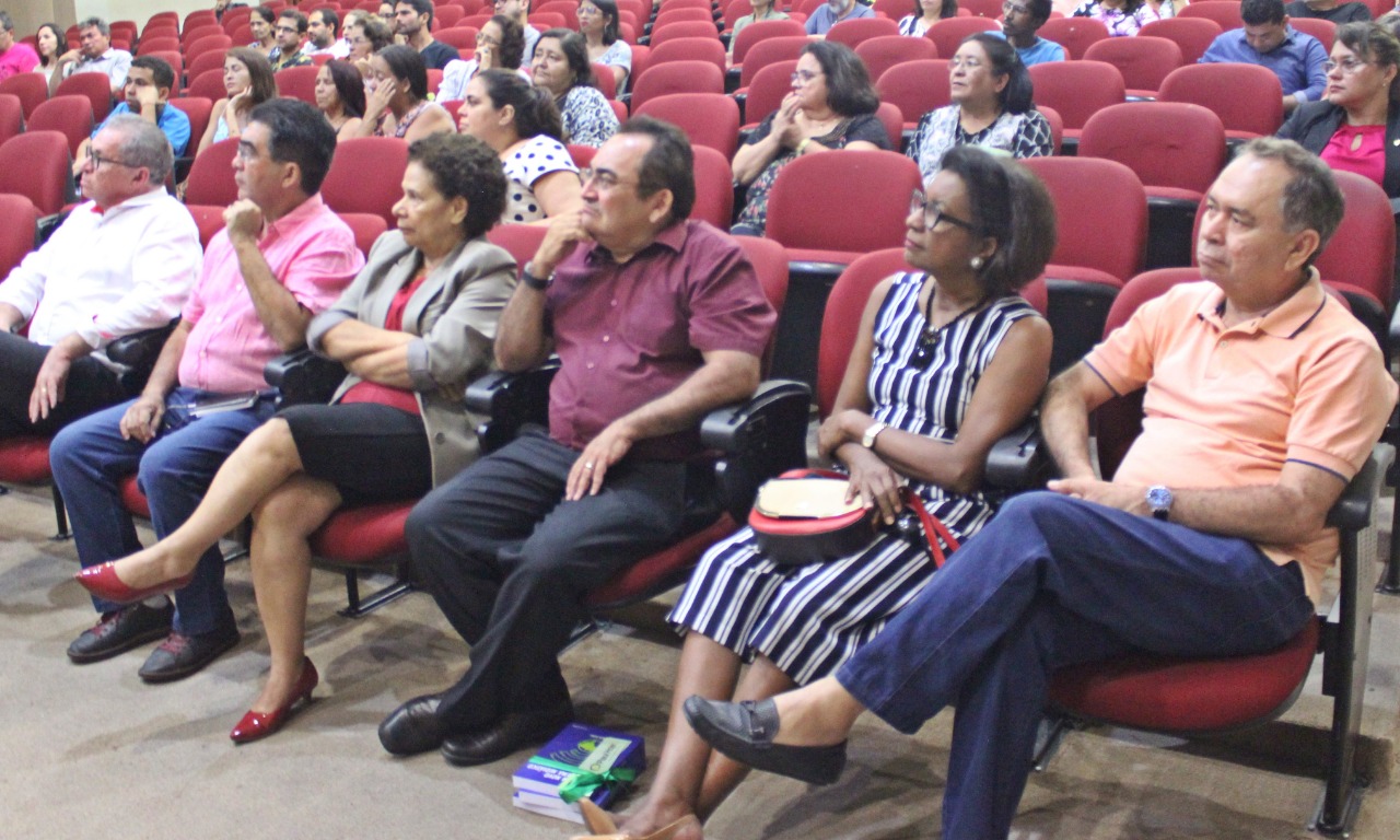 Autoridades prestigiam evento do Piauí Hoje