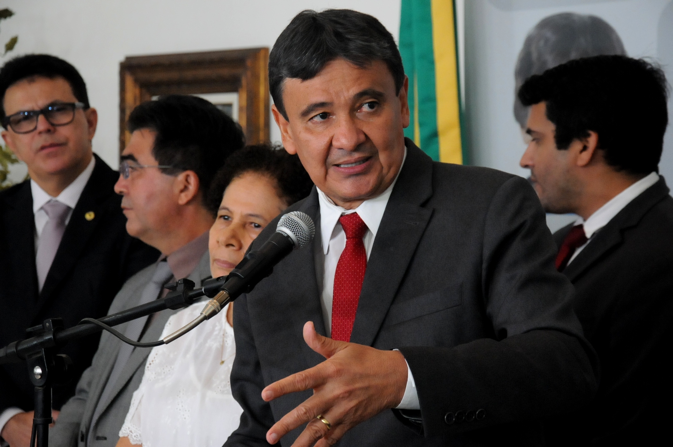 Governador Wellington Dias anuncia secretariado